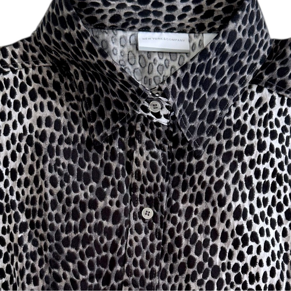 New York & Company Animal Print Button Down Dress Blouse Shirt Size Large, New - Picture 2 of 16